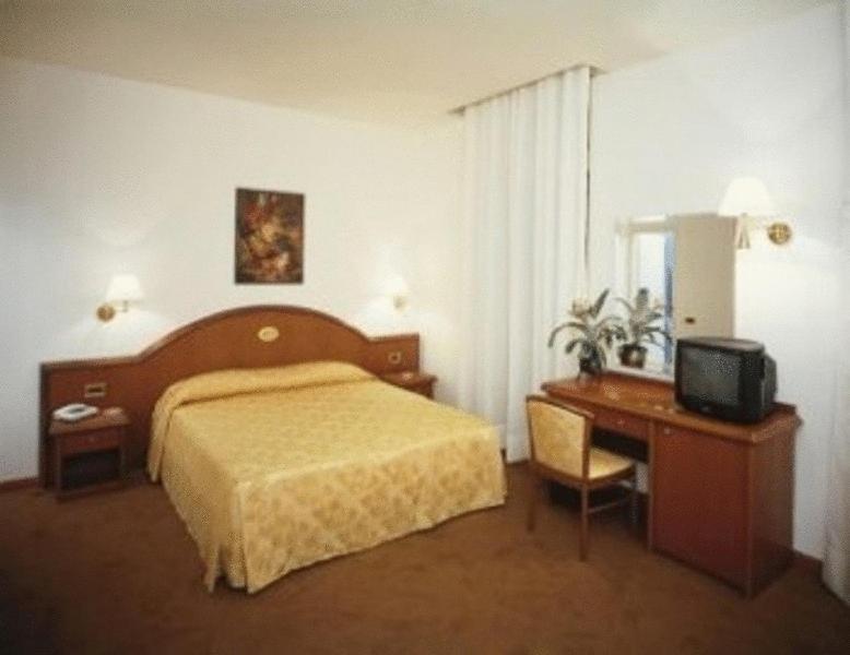 Hotel Europa Udine Kültér fotó
