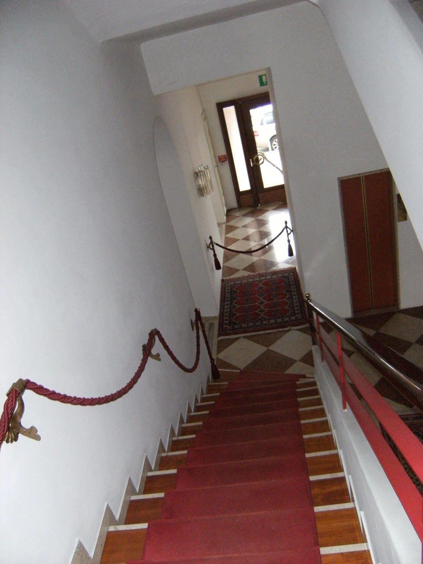 Hotel Europa Udine Kültér fotó